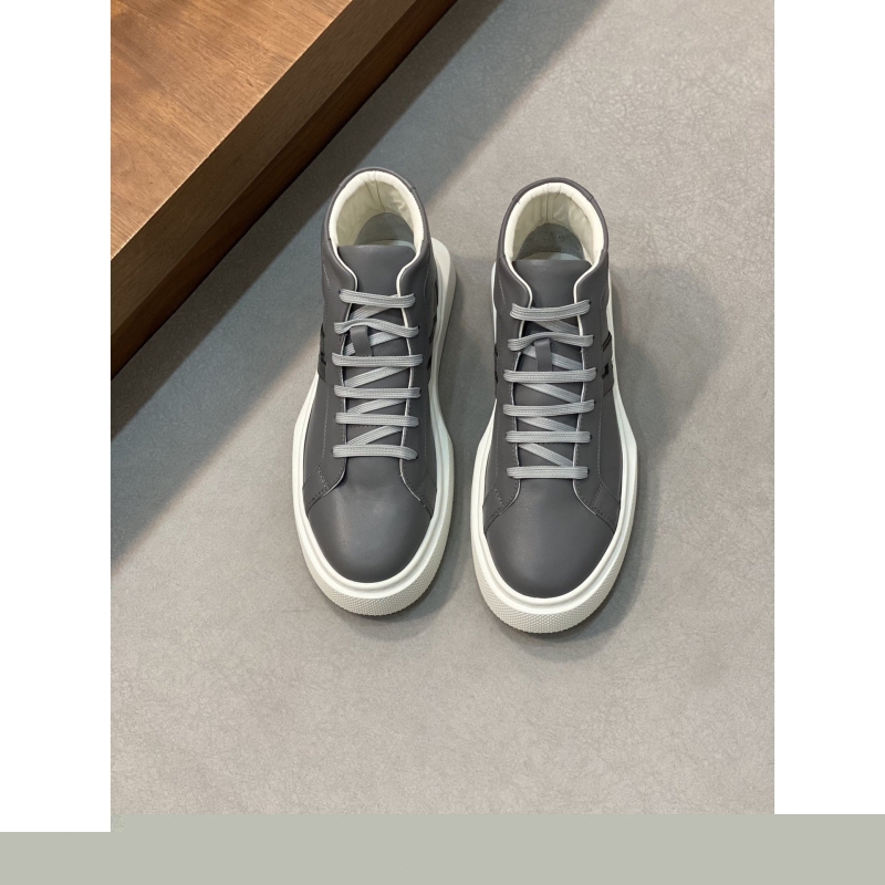 H**mes sneakers